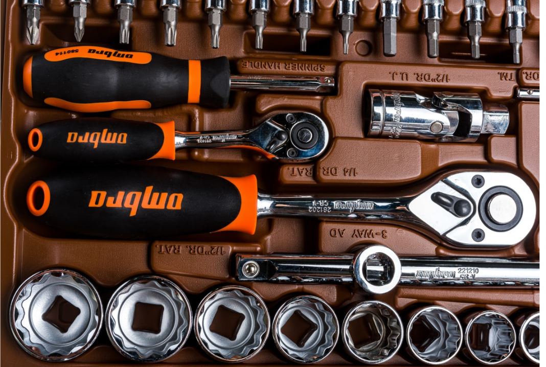 Набор инструмента OMBRA 1/4", 1/2"DR, 82 предмета , OMT82S12