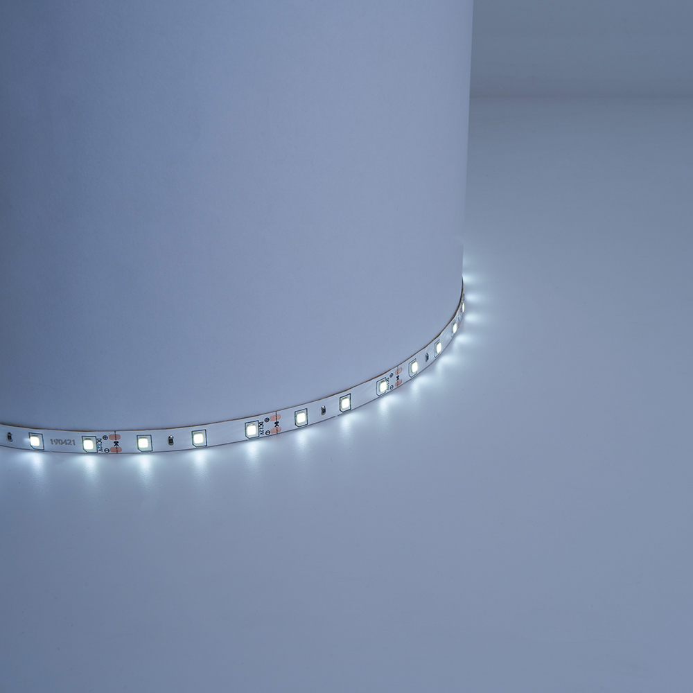 

Лента светодиодная Feron LS604 60SMD(3528)/m 4.8W/m 12V IP65 5m белый